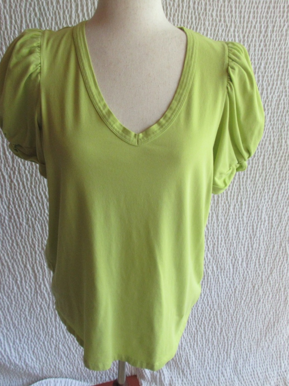 Tyler Boe Green Top Vneck Unique  Cotton StretchShort Sleeve Shirt